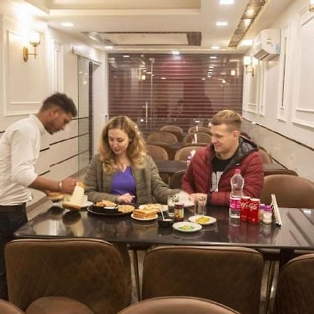 Hotel Devrana Delhi Airport New Delhi Eksteriør billede