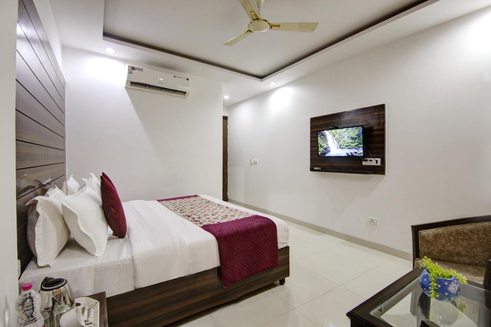 Hotel Devrana Delhi Airport New Delhi Eksteriør billede